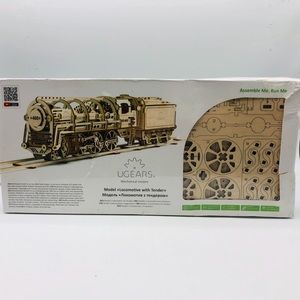 UGEARS. Mechanical  Models  Model of Locomotive and Tender